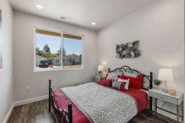 2BR/2BA Single Family House on Evans Ave Near Blacow · Fremont photo 3