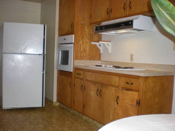 3BR/2BA Duplex on A Ocean View Ave Near Broadway · Santa Cruz photo 4