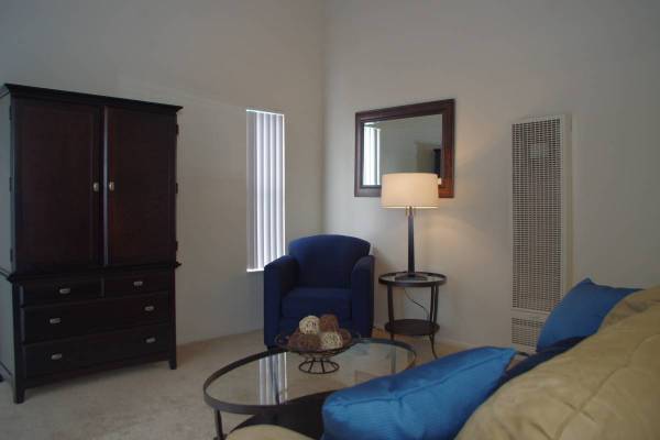 Apartments on Pine Street Near Clayton Road · Concord photo 4