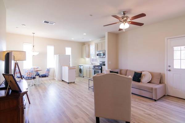 1BR/1BA Single Family House on Fennel Ct · Morgan Hill photo 2