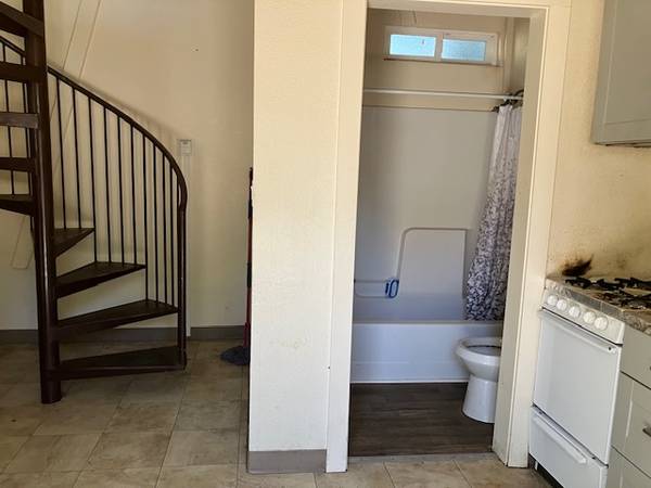 1BR/1BA In Law Adu on Bay St · El Verano photo 4