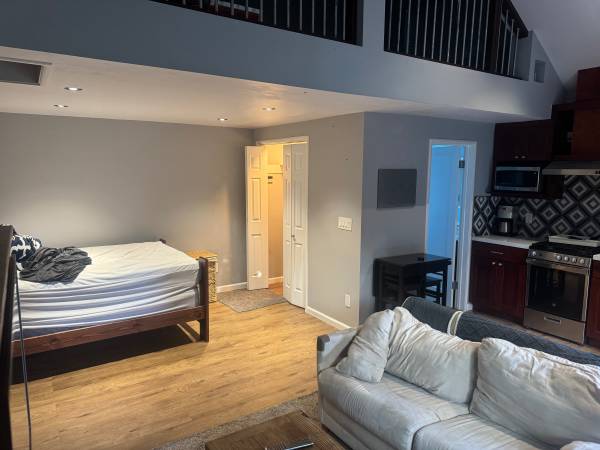 2BR/2BA In Law Adu on Cherry Lane · Campbell photo 5