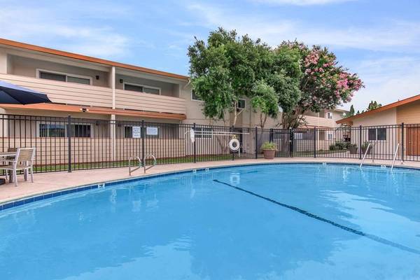 Apartments on Central Avenue · Fremont photo 3