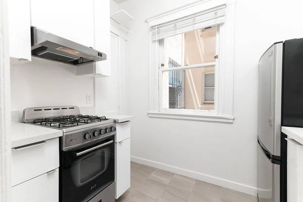 815 OFarrell photo 5