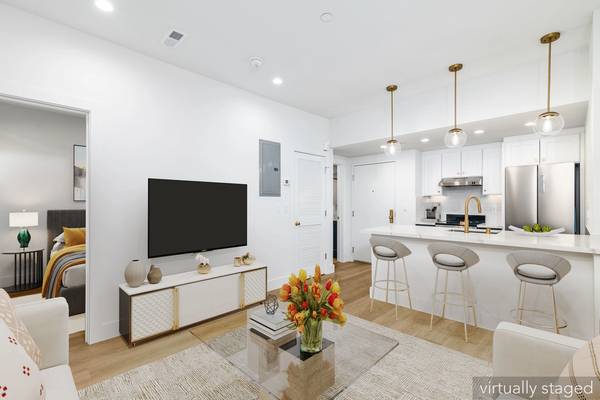 655 Powell photo 2