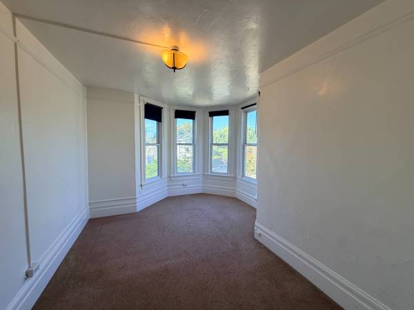 1628 Fairview St Berkeley, CA 94703 photo 5