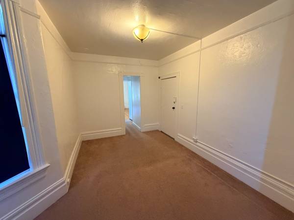 1628 Fairview St Berkeley, CA 94703 photo 4