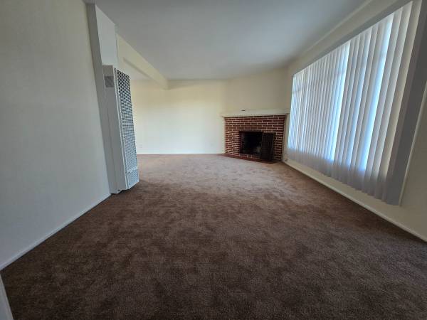 1313 Curtis St Berkeley, CA 94702 photo 4