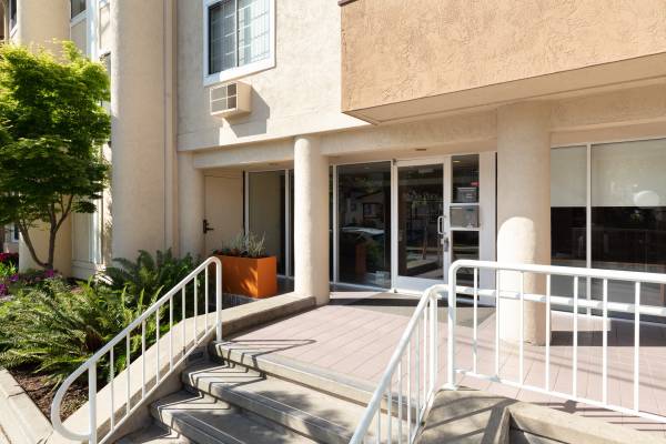 Apartments on Third Street · Hayward photo 4