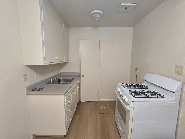 1BR/1BA Apartment on Broadway Ave · San Pablo photo 4