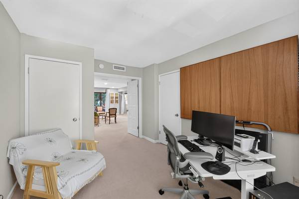 2BR/1BA Single Family House · Saratoga photo 3