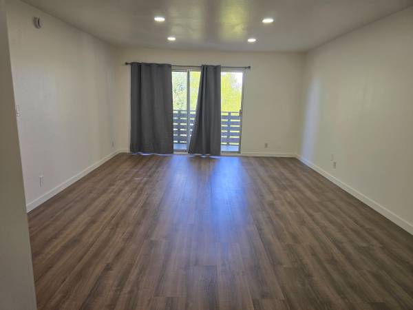 2BR/1BA Apartment · Richmond photo 2