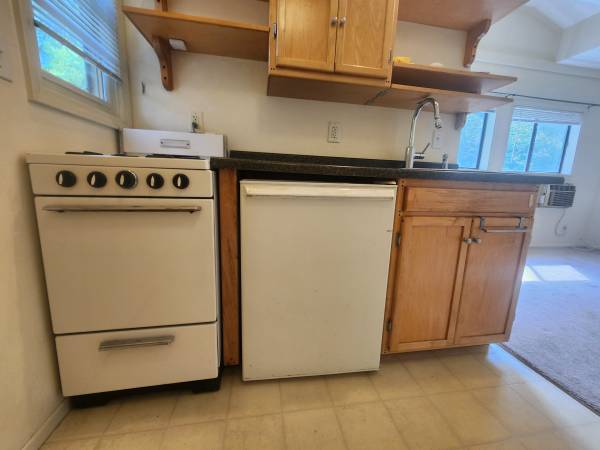 0BR/1BA In-Law · Sebastopol photo 4
