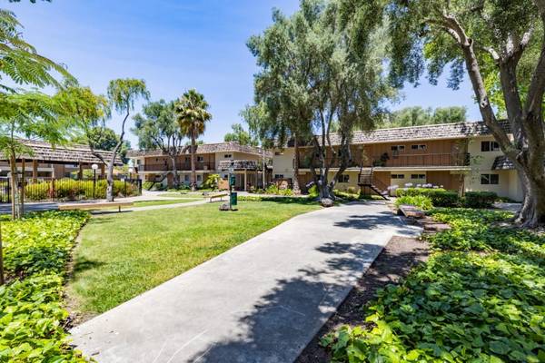 1BR/1BA Apartment on Blacow Road · Fremont