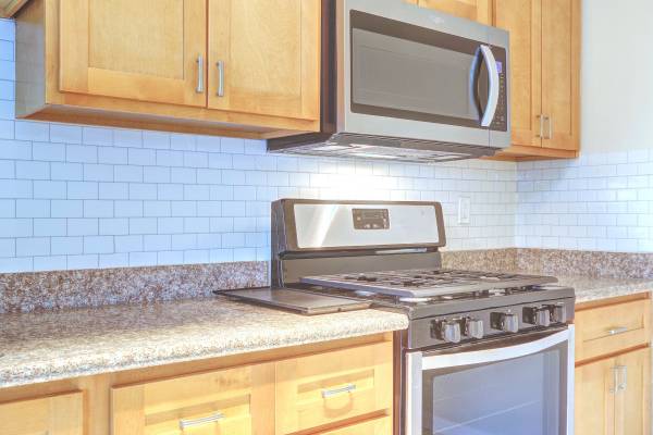 Apartments on Cypress Ave · Hayward photo 2