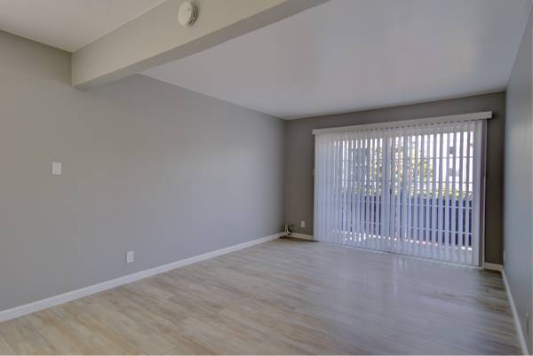 Apartments on Cypress Ave · Hayward photo 4