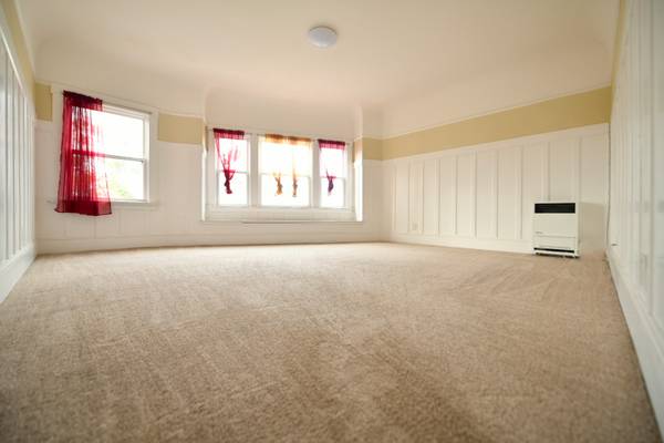 1BR/1BA Single Family House on Adeline St · Berkeley photo 4