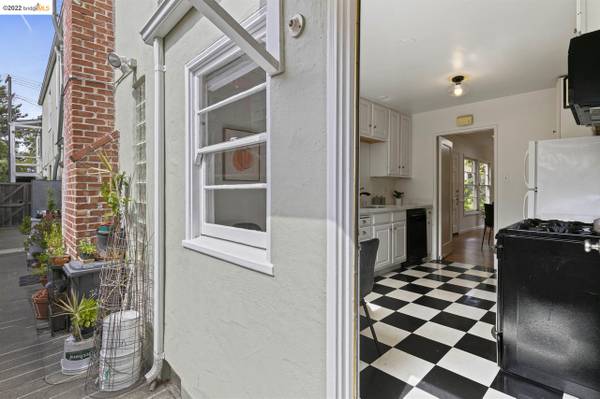 Condos on Hearst Ave · Berkeley photo 5