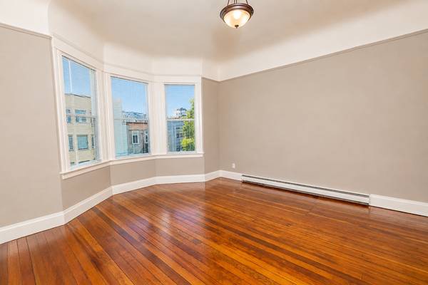 4BR/2BA Flat · San Francisco photo 4