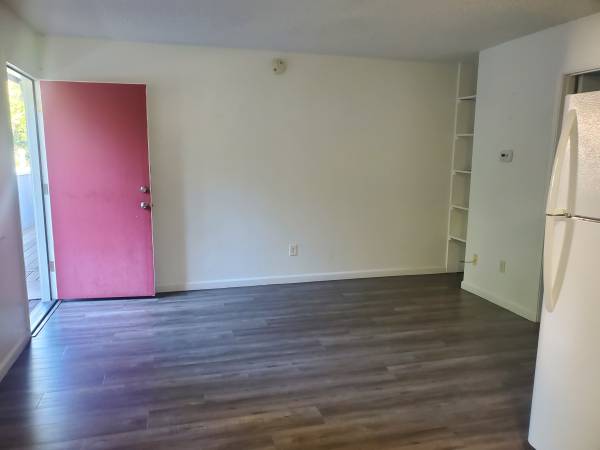 1BR/1BA Other on Spring Street · Calistoga photo 3