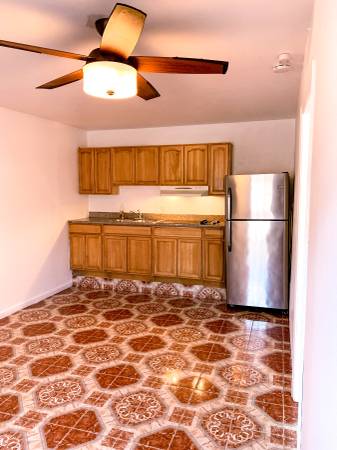 1BR/1BA In-Law · Pittsburg photo 2