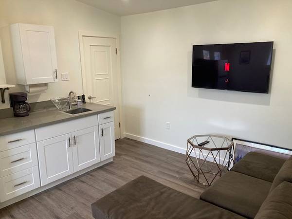 1BR/1BA Apartment · San Francisco photo 3