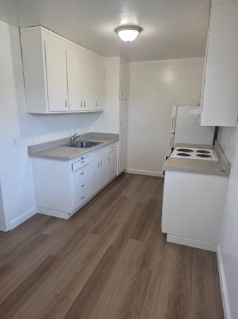2BR/1BA Apartment · Alameda photo 5