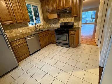 3BR/2BA Single Family House on Crestview Ave · Daly City photo 2