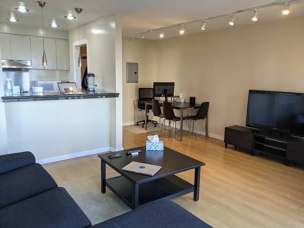 2245 Larkin - RENTED photo 3