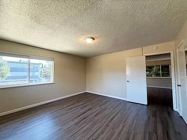 1BR/1BA Apartment on San Antonio Ave Unit Unit B · Alameda photo 2