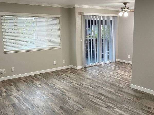 Apartments on White Dr · Santa Clara photo 2