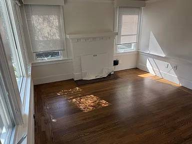 2BR/2BA Single Family House on Miles Ave Unit 5341.5 · Oakland photo 2