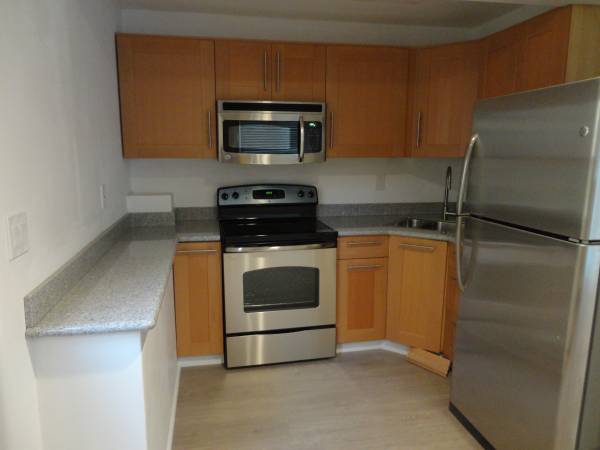 1BR/1BA Apartment · Hayward photo 3