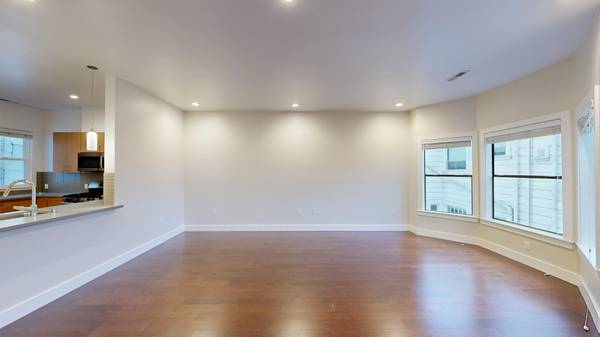 3BR/3BA Apartment on Market Street / 211 Church Street · San Francisco photo 2