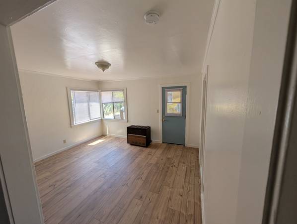 Houses on River Road · Boyes Hot Springs photo 3