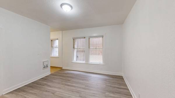 434 Leavenworth Apartments photo 2