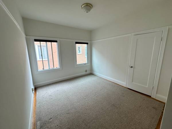 2BR/1BA Apartment · Berkeley photo 5