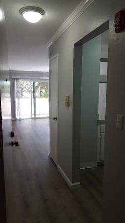 0BR/1BA Apartment on W. Hillsdale Blvd. · San Mateo photo 2