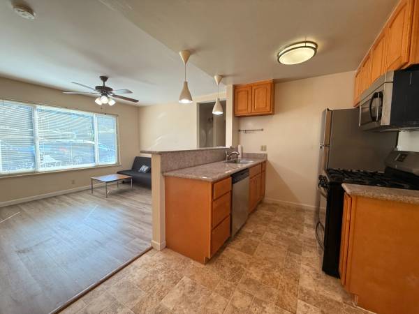 Apartments on Roosevelt Ave Unit 101 · Berkeley photo 5