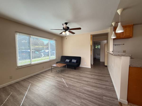Apartments on Roosevelt Ave Unit 101 · Berkeley photo 2