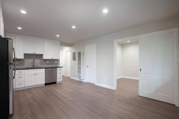Apartments on Francisco St · Berkeley photo 3