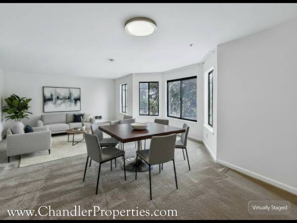 2BR/2BA Apartment on Vicente St · San Francisco photo 4
