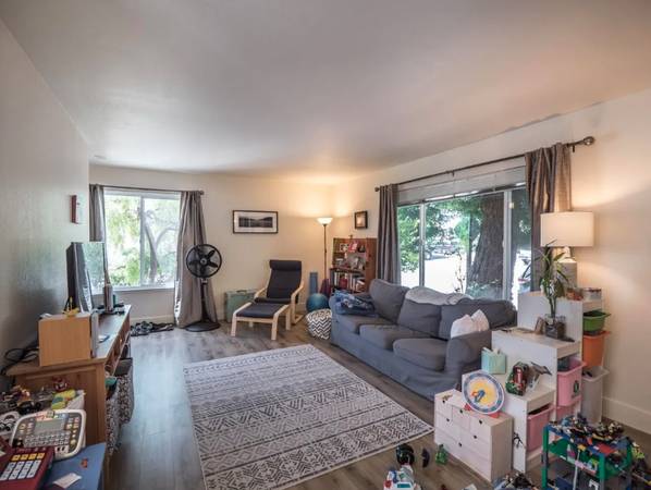2BR/3BA Duplex · Aptos photo 2