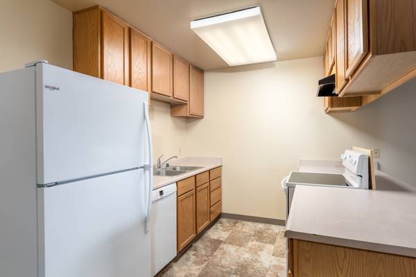 1BR/1BA Apartment · Rohnert Park photo 5