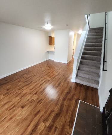 2BR/2BA Apartment on Camino Colegio · Rohnert Park photo 3