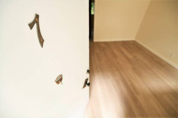 5390 Broadway, Oakland (Apartment) photo 2