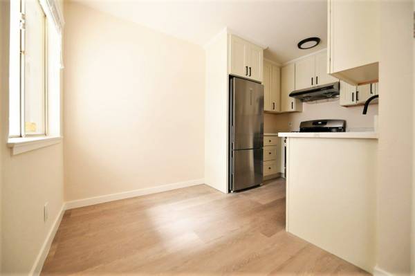5390 Broadway, Oakland (Apartment) photo 5