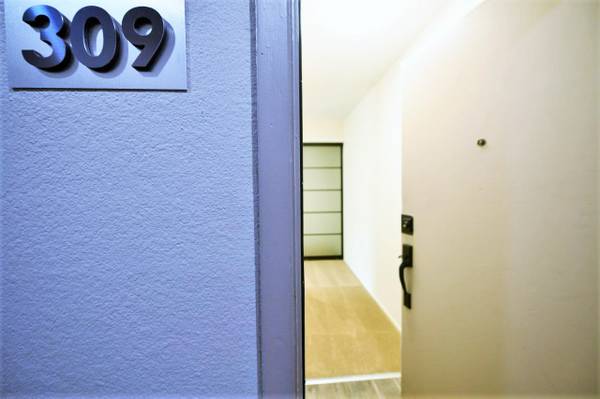 Apartments on Linda Ave · Oakland photo 3