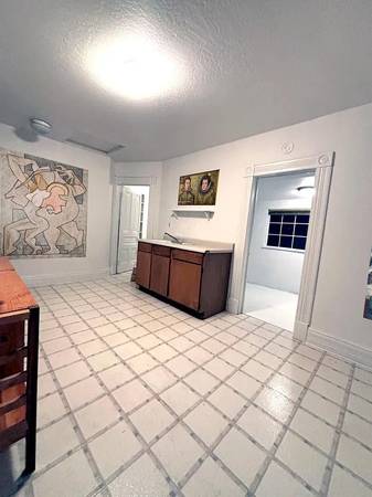 4BR/2BA Single Family House on York St · Vallejo photo 2