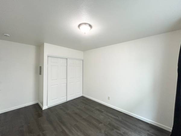 Apartments on Waller Ave D · Richmond photo 5